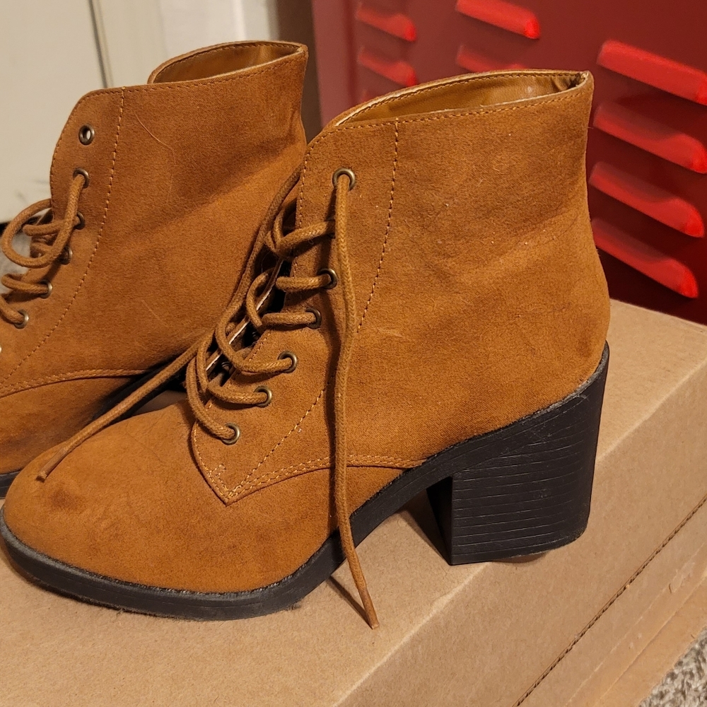 Booties - Picture 4 of 5